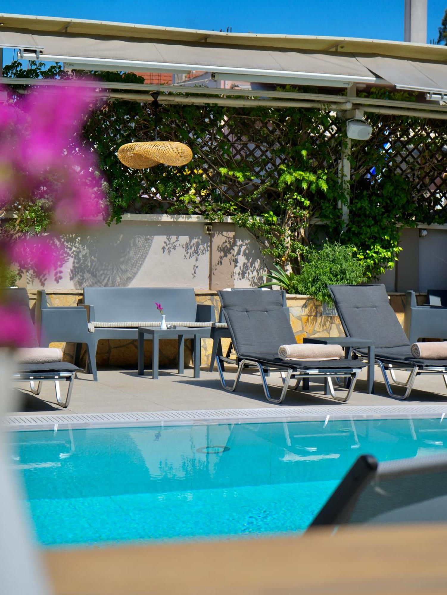 Otel Telesilla